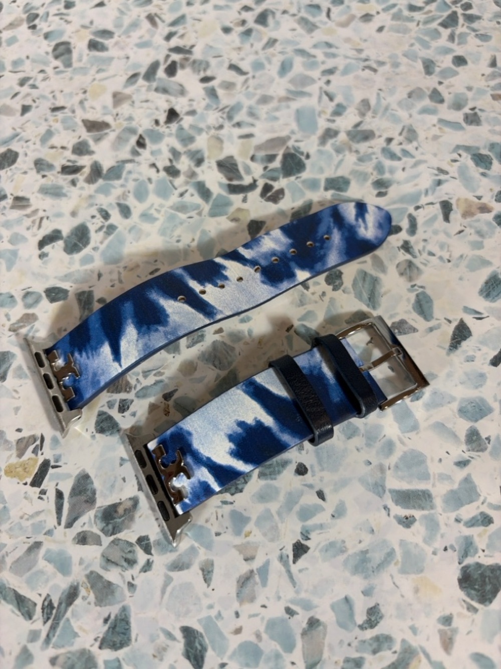 Tory Burch Apple Watch Band Blue Tie Dye Leather 38 40 41mm Double T Logo - Picture 3 of 6